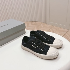 Balenciaga Low Shoes